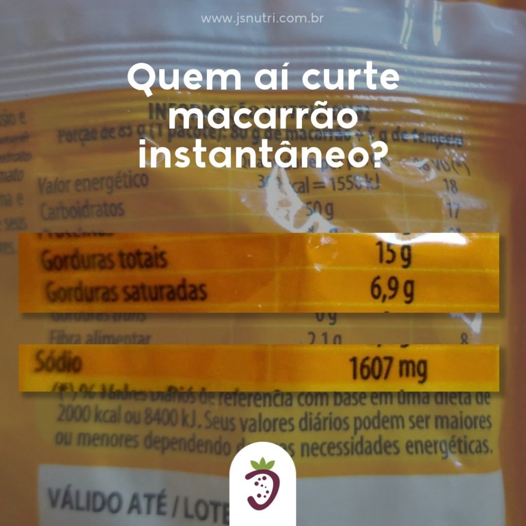 Macarrão instantâneo Rápido de preparar, com diversas opções de sabores e muito prejudicial a saúde!